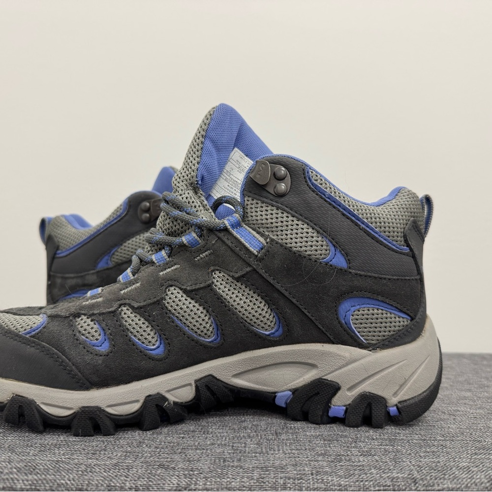 Women’s Merrell Sneakers - Gray and Blue (Periwinkle). Size 8 - New No Box